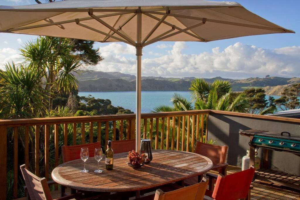 Orca Lodge Raglan Extérieur photo