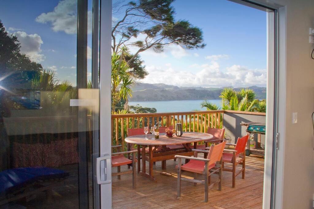 Orca Lodge Raglan Extérieur photo