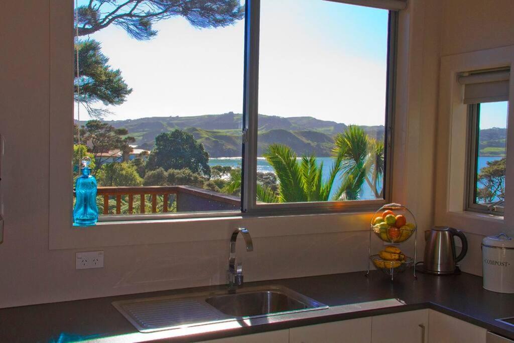 Orca Lodge Raglan Extérieur photo